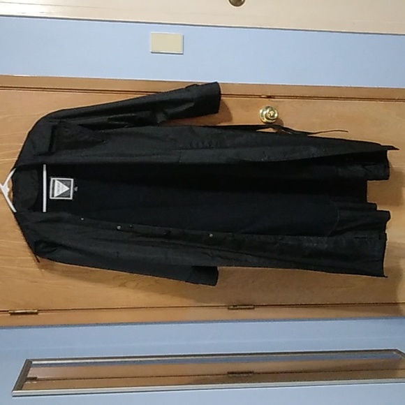 Women's Lightweight Black Trench Coat - Picture 5 of 14